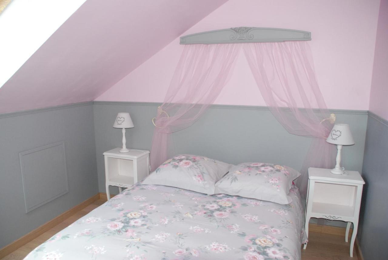 Chambre D'Hotes "Les Paturelles" Fougeres-sur-Bievre エクステリア 写真