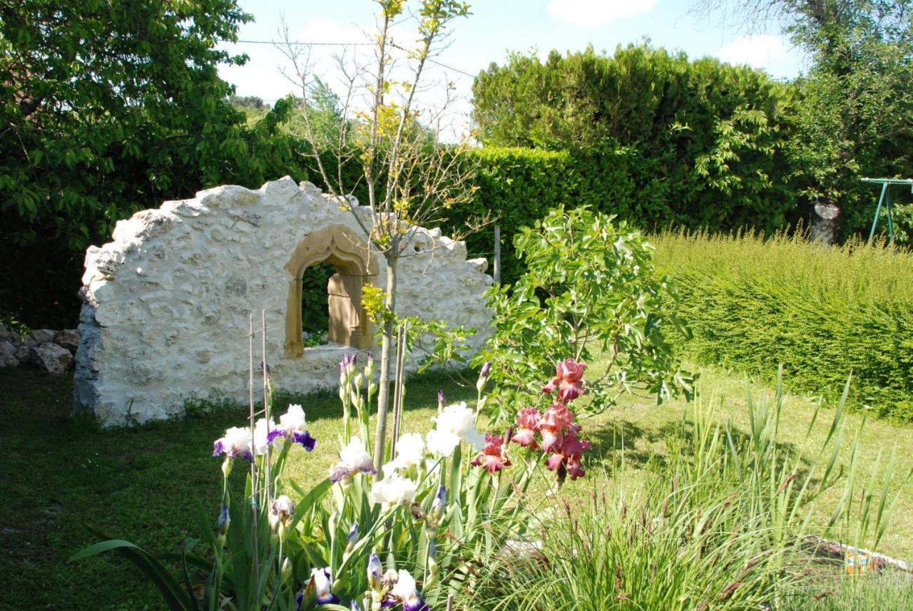 Chambre D'Hotes "Les Paturelles" Fougeres-sur-Bievre エクステリア 写真